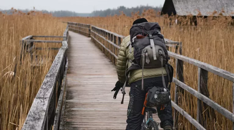 5 Reasons Why You Should Avoid Cycling with a Backpack